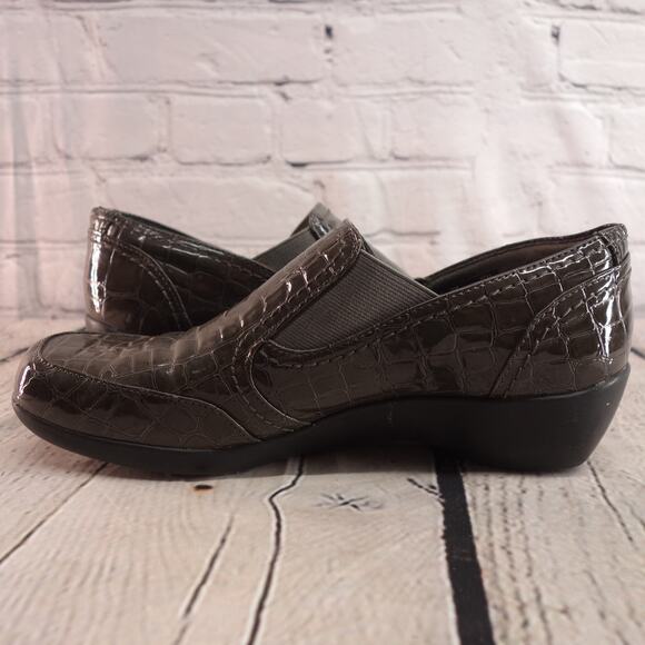 Clarks Women's Size 9M Brighton Slip On Loafer #502 - Picture 8 of 11